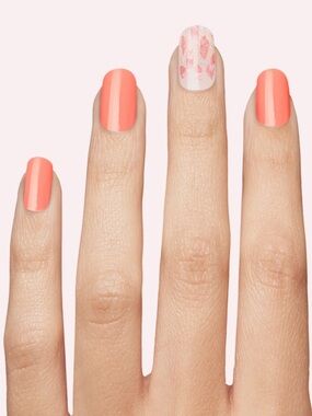 Dashing Diva Gloss Coral Press-On Gel Nails with Iridescent Accent